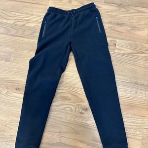 Vineyard vines boys performance joggers